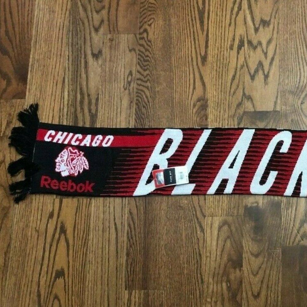 Unisex Chicago Blackhawks Hockey Reebok Face Off Collection Jacquard Scarf NWT